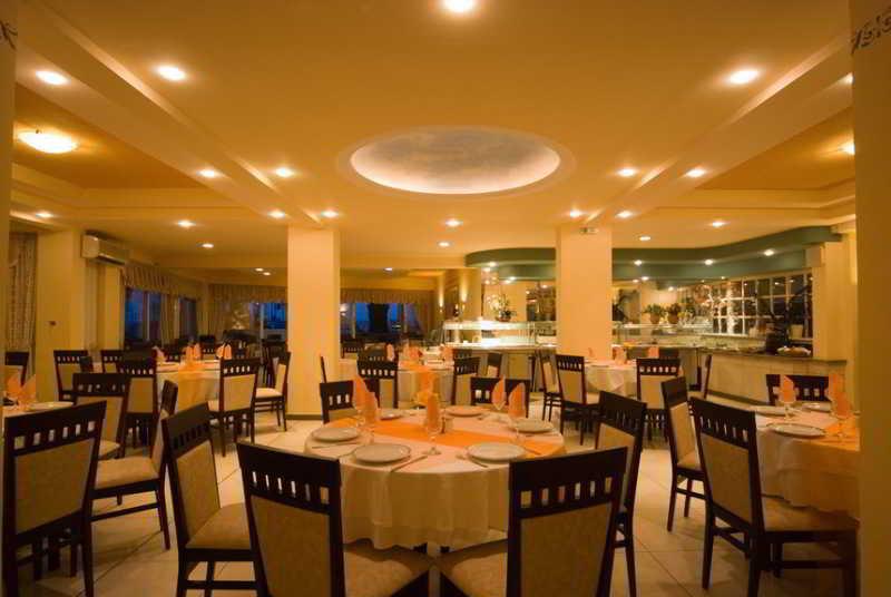 Potamaki Beach Hotel Benitses  Bagian luar foto
