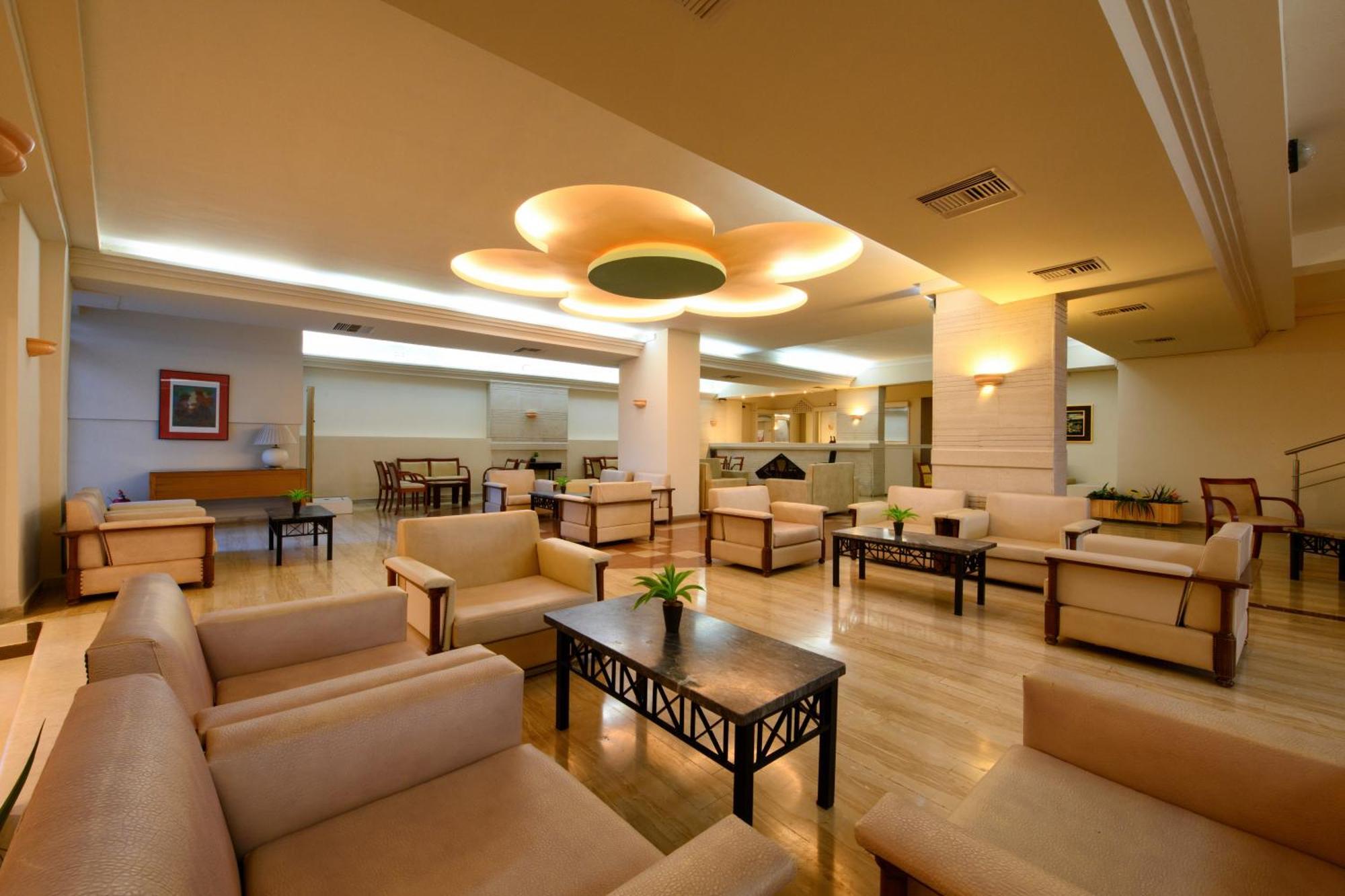 Potamaki Beach Hotel Benitses  Bagian luar foto