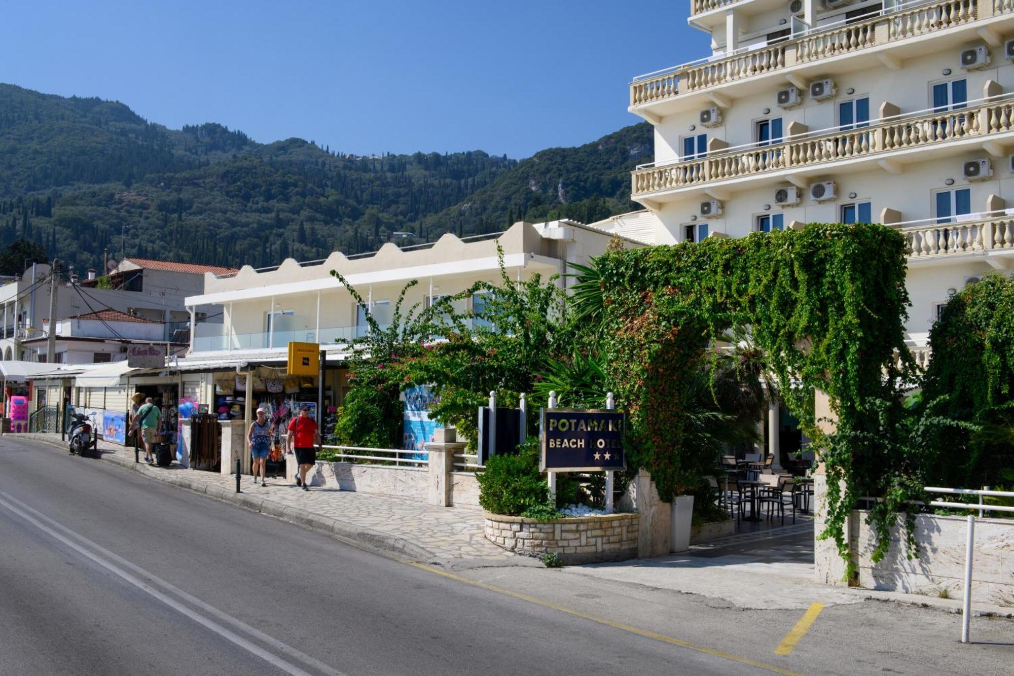 Potamaki Beach Hotel Benitses  Bagian luar foto