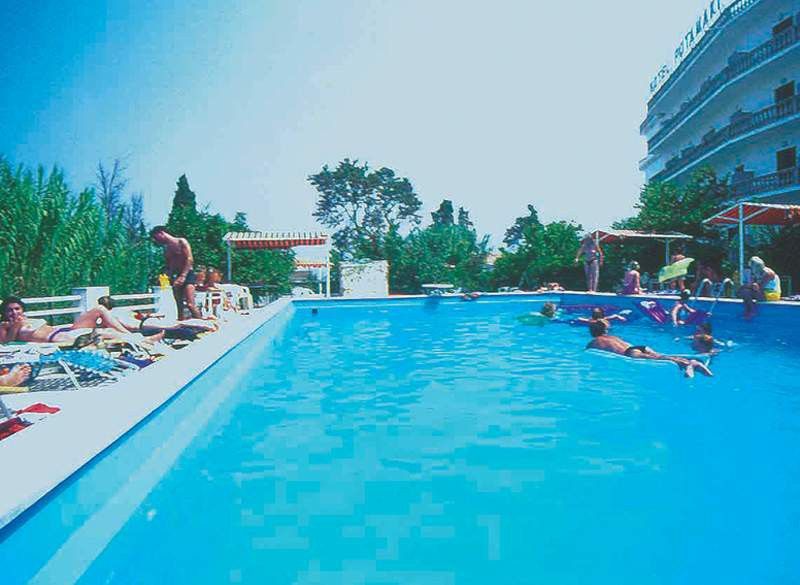Potamaki Beach Hotel Benitses  Bagian luar foto