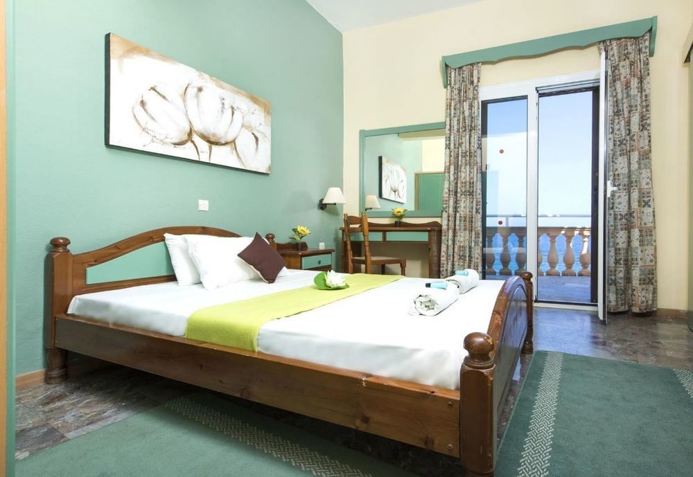Potamaki Beach Hotel Benitses  Bagian luar foto