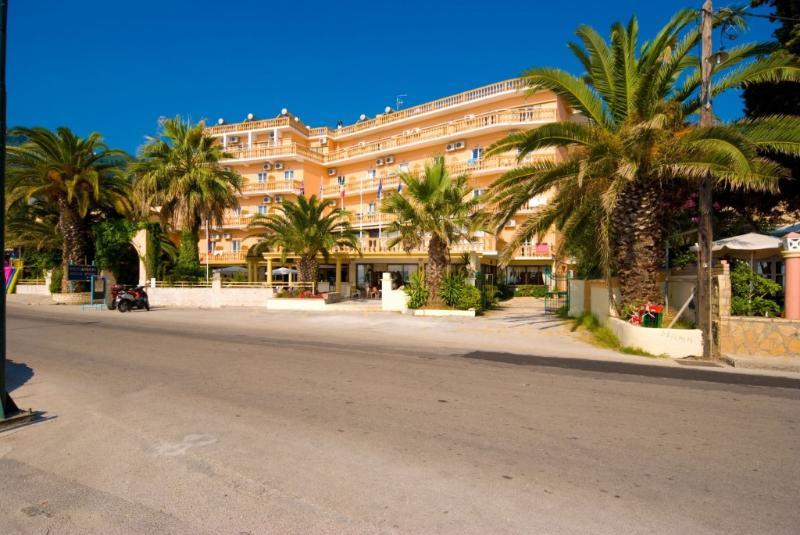 Potamaki Beach Hotel Benitses  Bagian luar foto